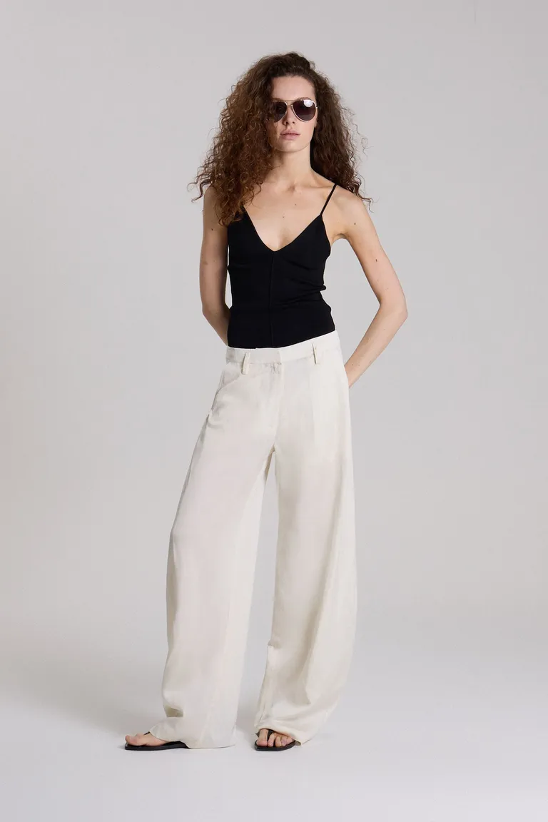Pantalón de gabardina crudo para mujer - Elegante y versátil de Maria Cher en Pantalones para argentina