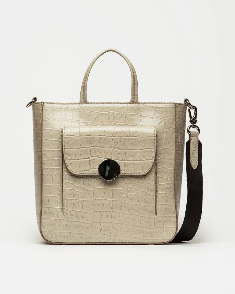 Shopper elegante con herraje circular y textura croco para uso diario de Prüne en Bolsos y Carteras para argentina
