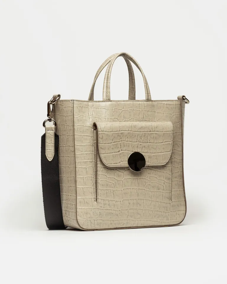 Shopper elegante con herraje circular y textura croco para uso diario de Prüne en Bolsos y Carteras para argentina