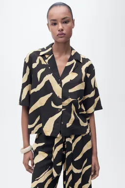Camisa estampada manga corta de Mango en Camisas para argentina