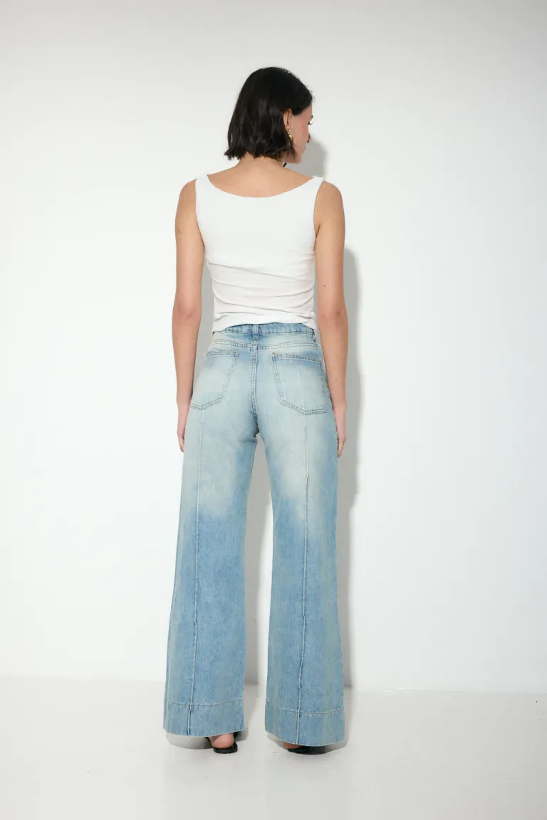 Pantalón de corte recto con recortes en el centro de cada pierna de Audaz en Pantalones para argentina