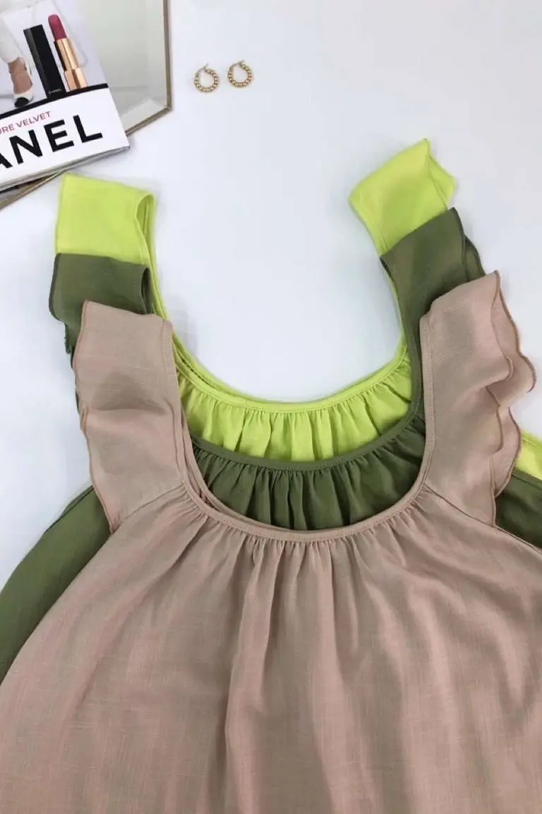 Musculosa con Volados de Hesed en Tops para argentina