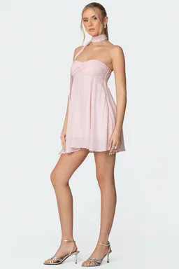 Minivestido escote strapless pañuelo de Edikted en Vestidos para argentina