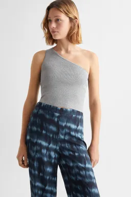 Pantalón fluido estampado de Mango Teen en Pantalones para argentina