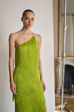 Vestido midi asimétrico flecos de Mango en Vestidos para argentina