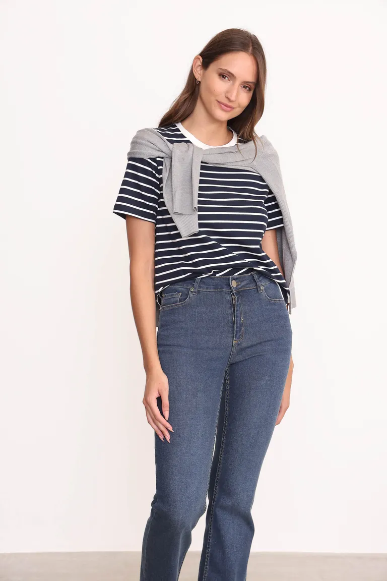 Remera rayada de algodón elástico con escote redondo y manga corta de Yagmour en Remeras para argentina