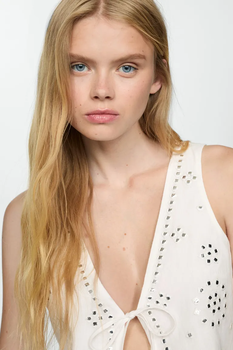 Top con lazo strass de Mango en Tops para argentina