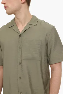 Camisa fluida manga corta de Lefties en Camisas para argentina