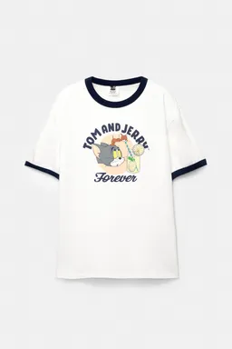 Remera tom y jerry de Pull&Bear en Remeras y Polos para argentina