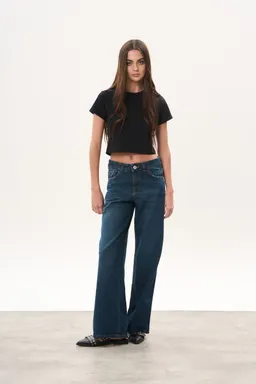 Jean denim emmet corte ancho de Magda en Pantalones para argentina