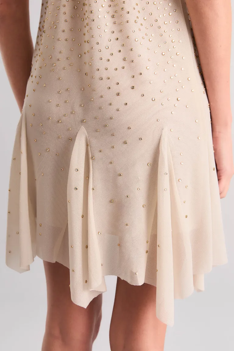 Vestido corto y suelto con detalles de tachas y puntilla de Kosiuko en Vestidos para argentina