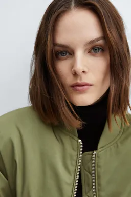 Chaqueta bomber oversize de Mango en Chaquetas para argentina