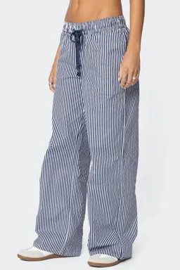 Pantalón rayado estilo náutico de Edikted en Pantalones para argentina