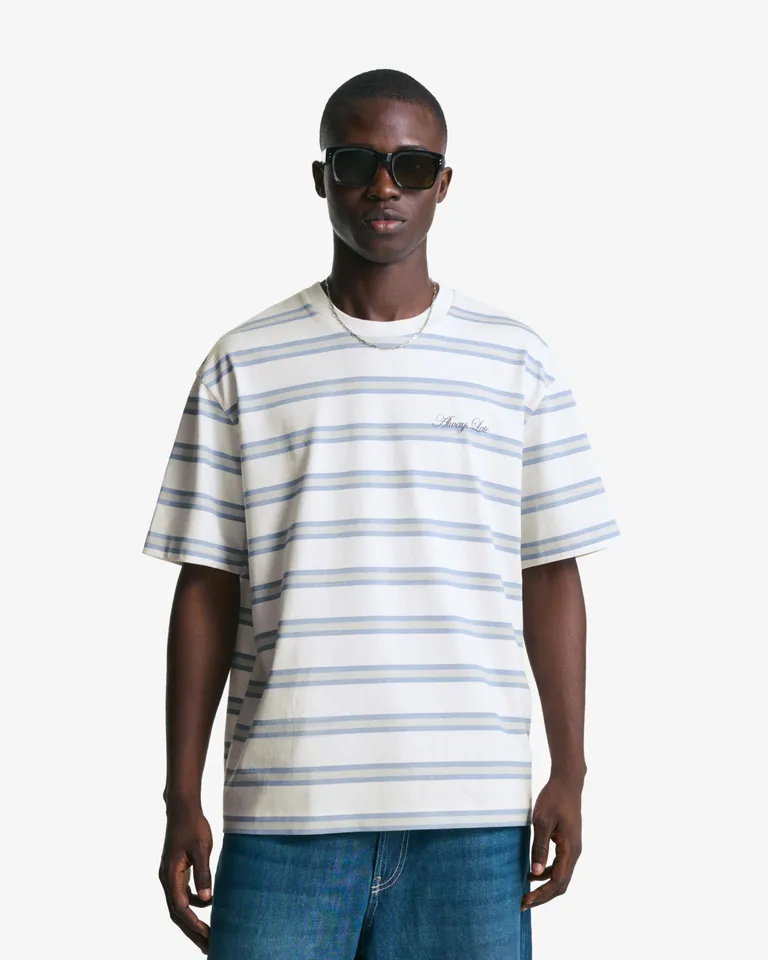Remera manga corta estampada de Bershka en Remeras y Polos para argentina