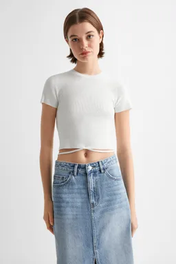 Remera punto lazo de Mango Teen en Remeras para argentina