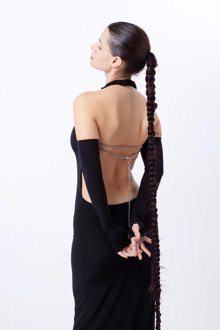 Vestido largo con cuello halter y espalda descubierta con detalles ajustables en la parte posterior de Black Mamba en Vestidos para argentina