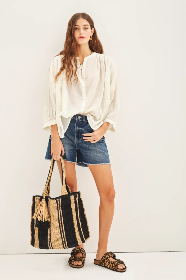 Camisa blanca de algodón con diseño amplio y detalles de frunces de Rapsodia en Camisas para argentina