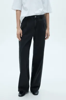 Jeans rectos con pinzas de Mango en Pantalones para argentina