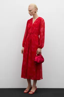 Vestido floral con nudo de Mango en Vestidos para argentina
