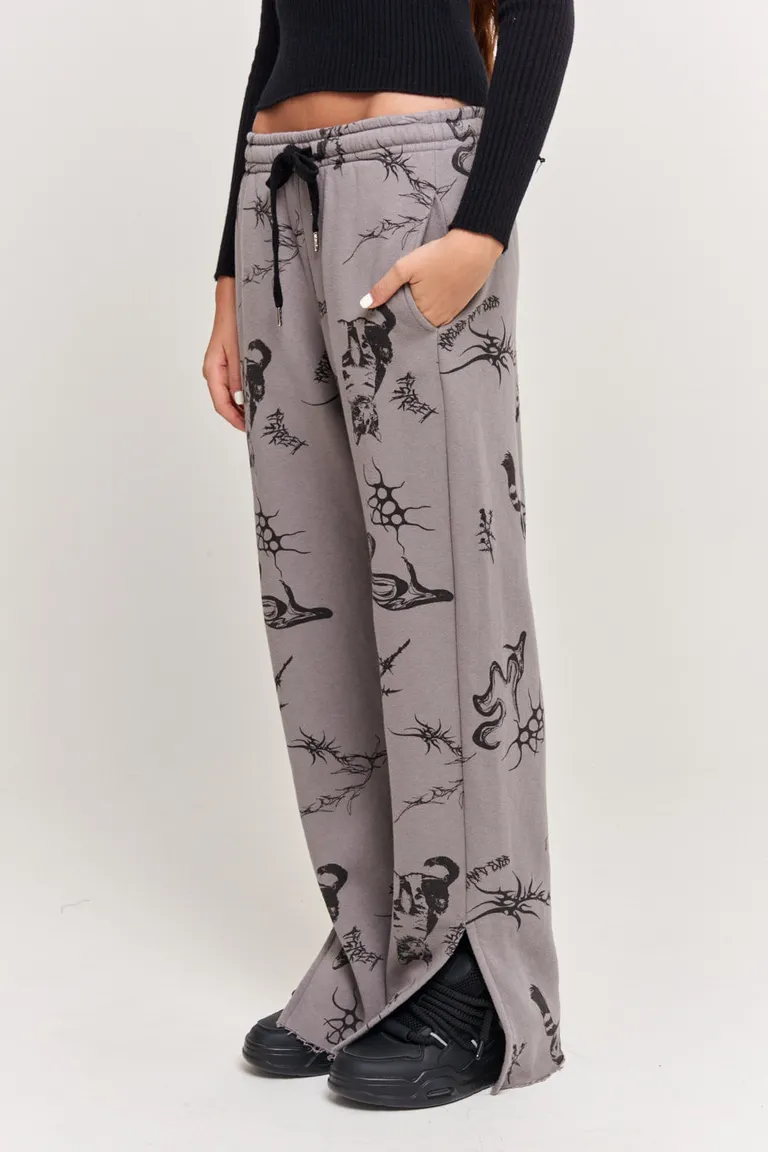 Pantalón de frisa con estampa exclusiva en tonos grises de 47 Street en Pantalones para argentina