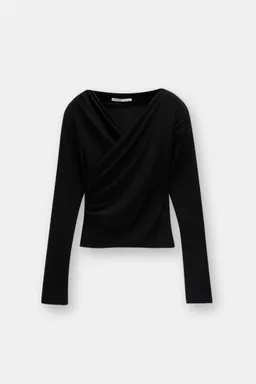 Top escote cruzado de Pull&Bear en Tops para argentina