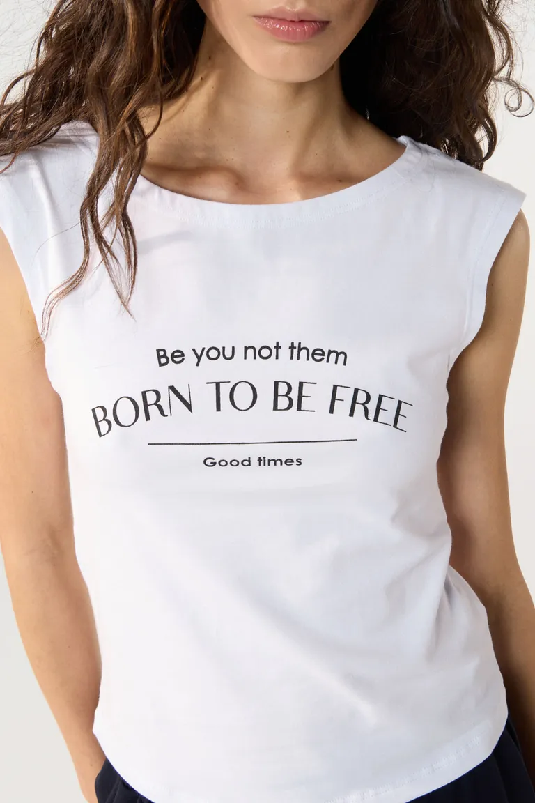 Remera básica de algodón con escote redondo y mangas japonesa para mujer de Cuesta Blanca en Remeras para argentina