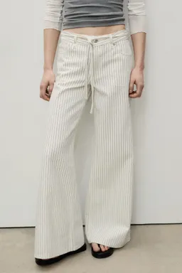 Jeans wideleg rayas cinturón de Mango en Pantalones para argentina