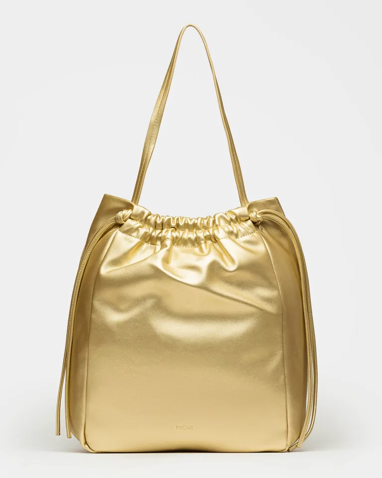 Bolso shopper de diseño dorado con cierre magnético y asa larga de Prüne en Bolsos y Carteras para argentina