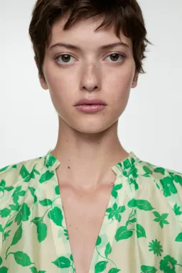 Camisa lyocell estampada de Mango en Camisas para argentina