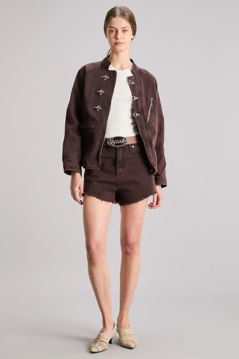 Shorts Mom en Tono Cacao - Corte Slim y Tiro Alto para un Estilo Casual y Elegante de Kosiuko en Shorts para argentina