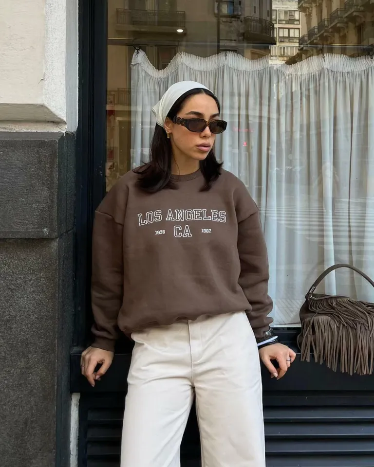 Buzo de frisa con bordado de Los Ángeles - Prenda casual y elegante para mujer de Sky en Buzos y Sweaters para argentina