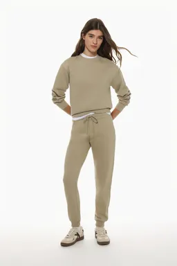Buzo básico jogging de Lefties en Buzos y Sweaters para argentina