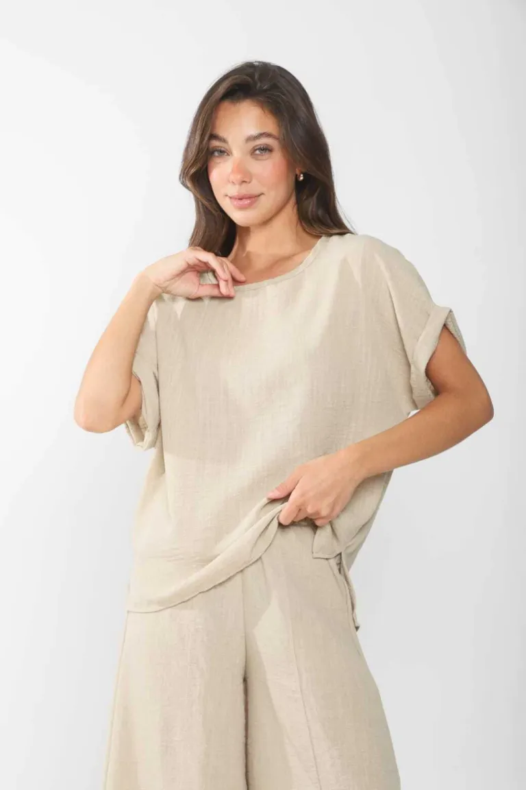 Blusa de lino de cuello redondo para mujer - Elegante y versátil de Belle en Blusas para argentina