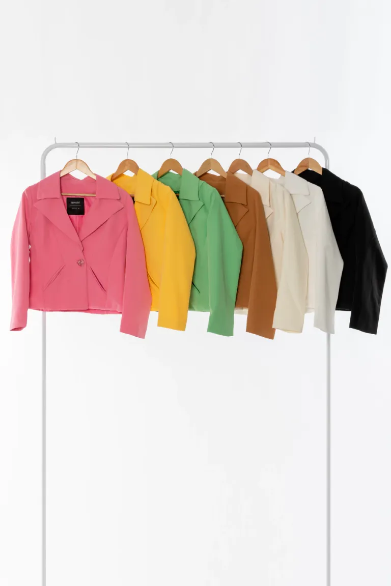 Elegante Blazer de Seda Rosa para Mujer de Apricot en Blazers para argentina