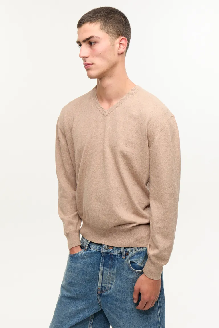 Sweater de punto en escote en V de manga larga para mujer de Ay Not Dead en Buzos y Sweaters para argentina