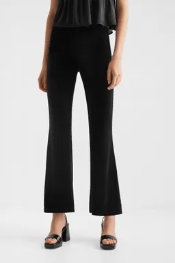 Pantalón recto terciopelo de Mango Teen en Pantalones para argentina
