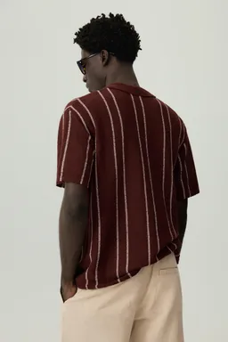 Camisa texturizada bouclé rayada de Lefties en Camisas para argentina