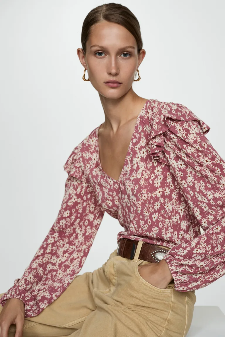 Blusa estampada volantes de Mango en Blusas para argentina