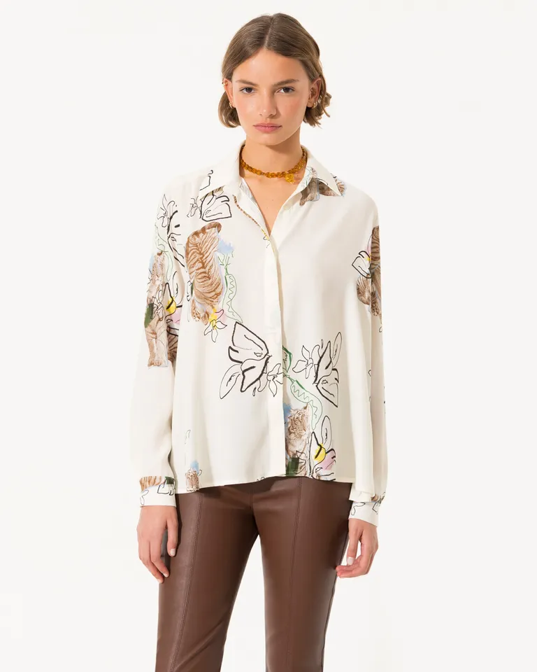Camisa de estilo jungle con diseño exclusivo y corte relajado de Jazmin Chebar en Camisas para argentina