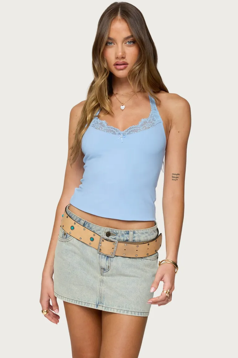Top halter jordie encaje de Edikted en Tops para argentina
