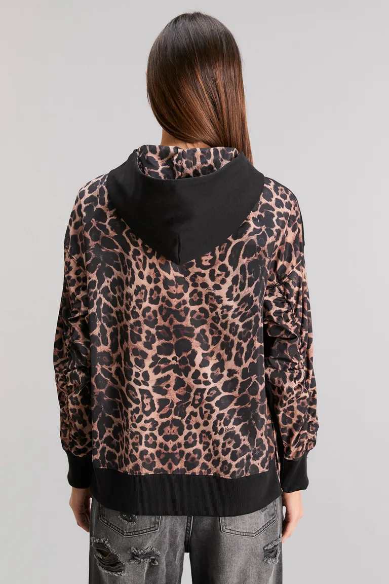 Chaqueta oversize con estampado exclusivo y cierre central de Kosiuko en Chaquetas para argentina