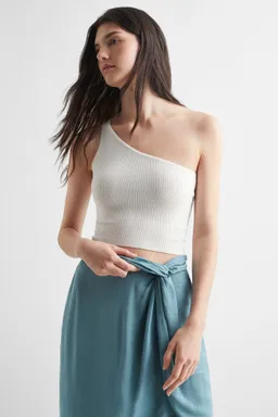 Falda midi con nudo de Mango Teen en Faldas para argentina