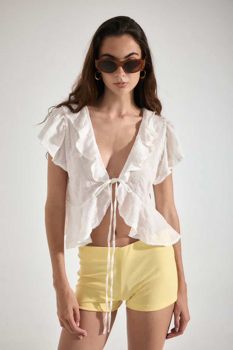 Blusa escote en V con volados y bordados en tela de lino de Audaz en Blusas para argentina