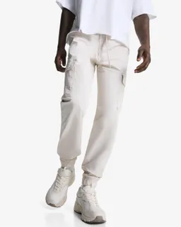 Pantalón jogger cargo de Bershka en Pantalones para argentina