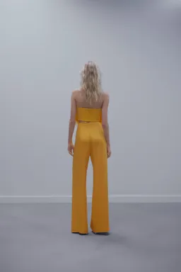 Pantalón palazzo satinado de Mango en Pantalones para argentina