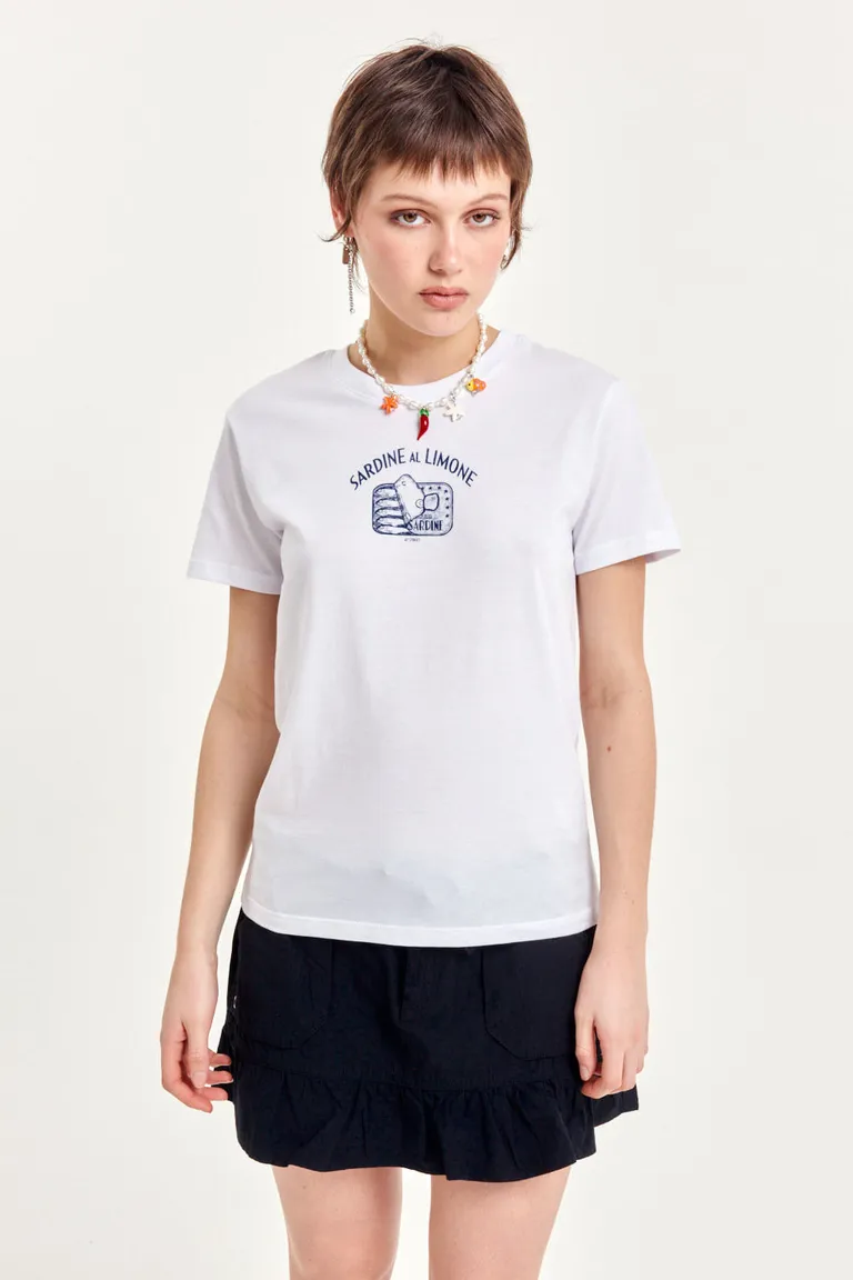 Remera de algodón con estampa gráfica de sardina, manga corta y cuello redondo de 47 Street en Remeras para argentina