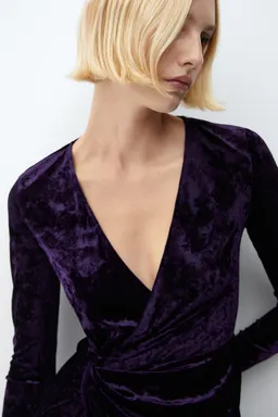 Vestido cruzado terciopelo de Mango en Vestidos para argentina