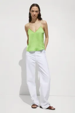 Top satinado con breteles de Mango en Tops para argentina