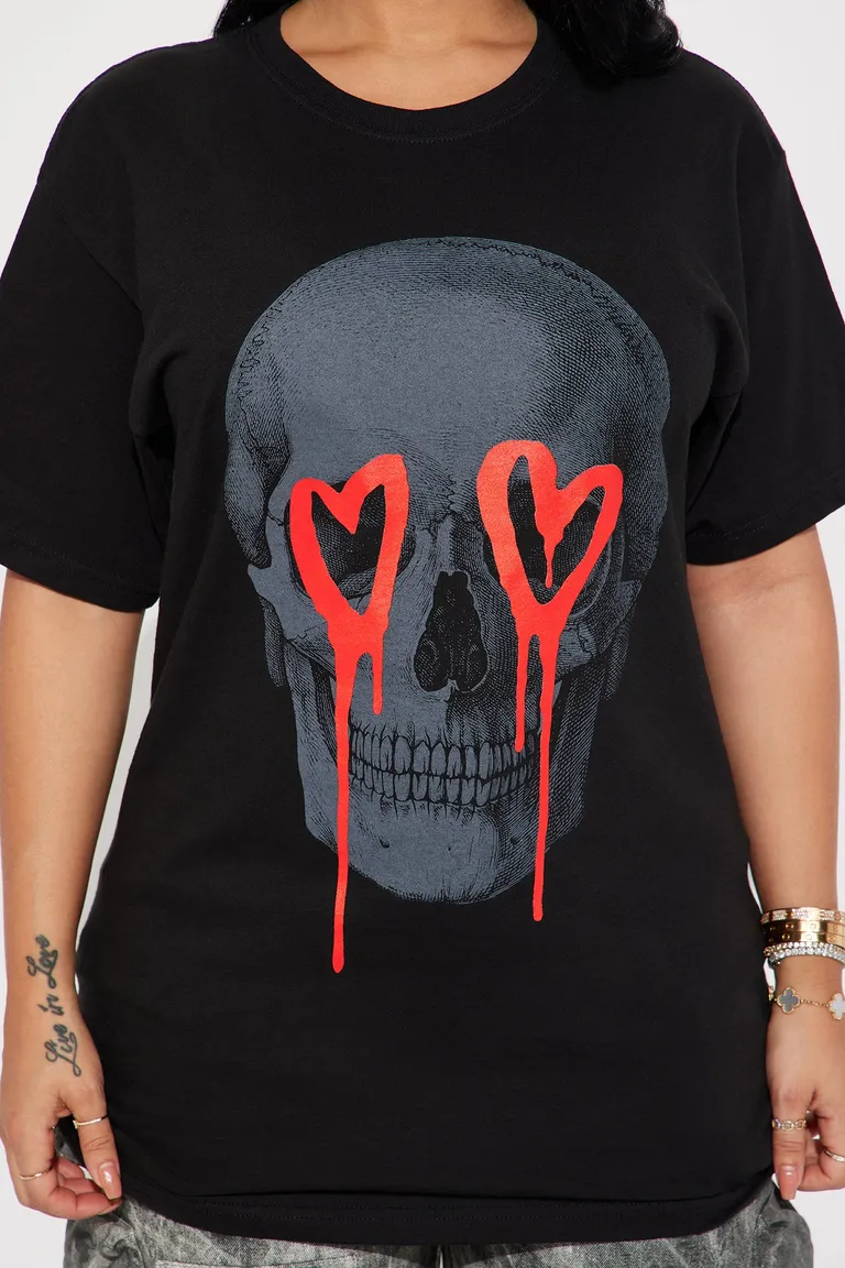Remera calavera amor eterno de Fashion Nova en Remeras para argentina