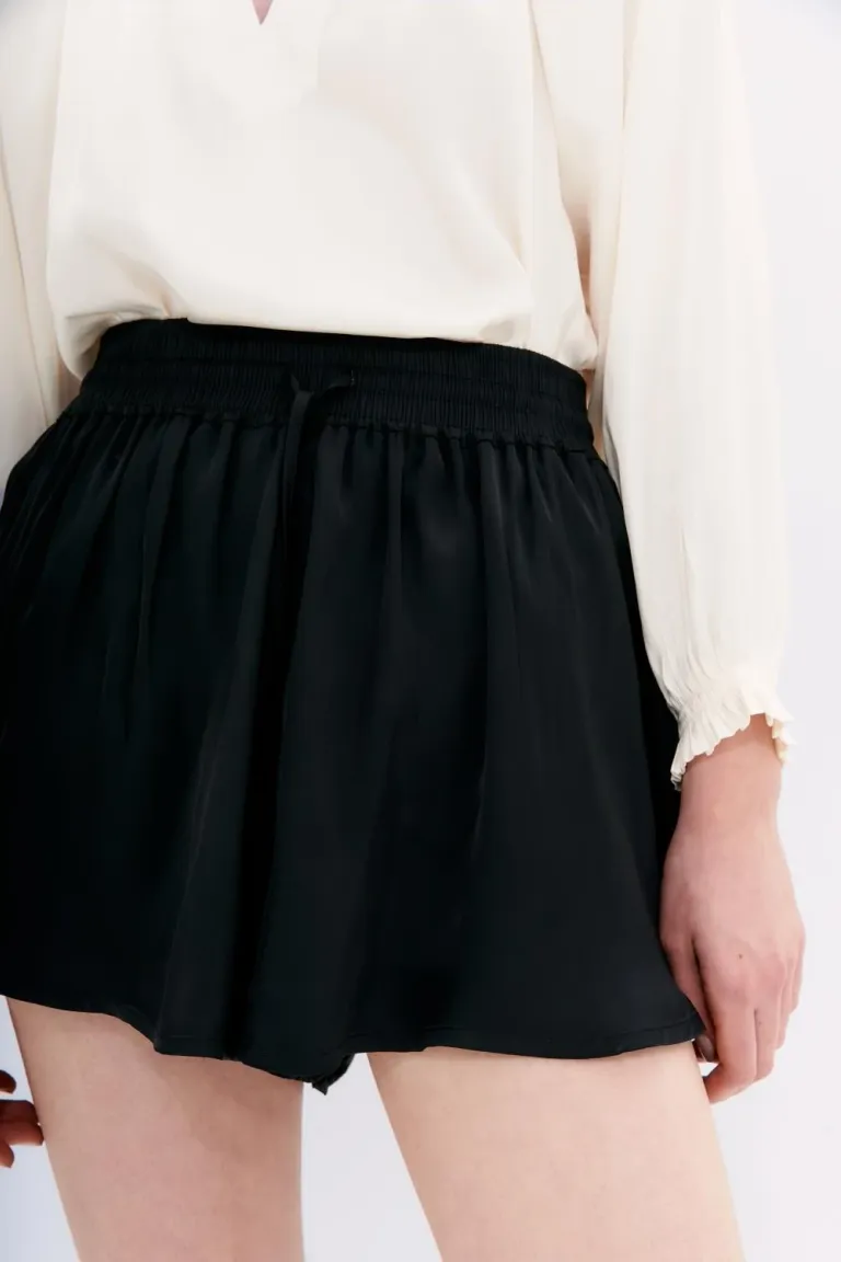 Short de corte súper amplio con efecto de falda y cintura elastizada de Rapsodia en Shorts para argentina